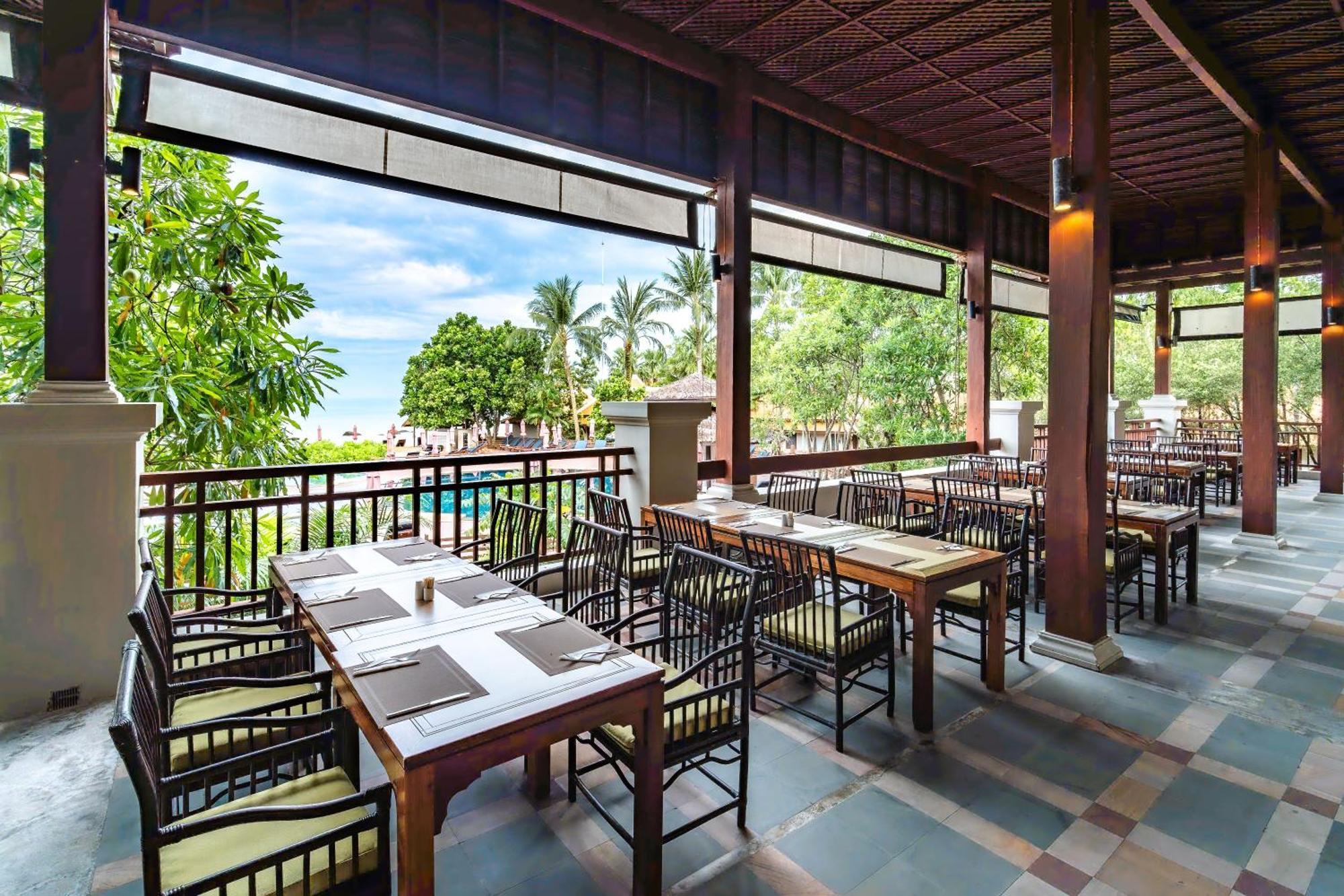 Resort Khaolak Laguna 4*